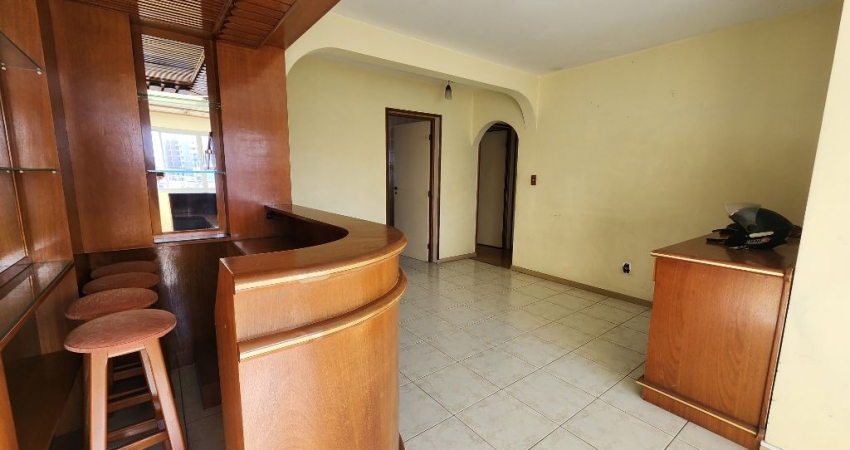 Venda de Apartamento Semimobiliado com 03 Quartos sendo 01 Suíte 98 m² 02 Vagas no Bairro Vila Operária em Itajaí-SC