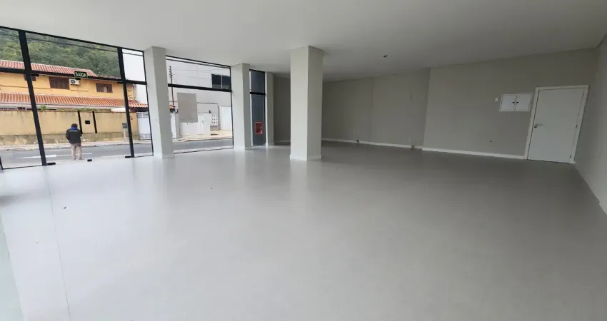 Aluguel anual sala comercial terrea 125 m² no centro de itajai
