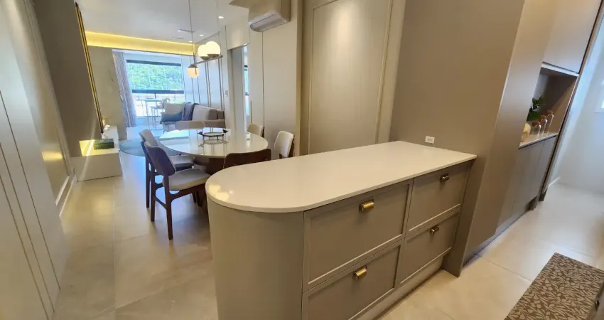 Venda de Apartamento Totalmente Mobiliado, 02 Quartos sendo 1 Suíte, no Centro de Itajaí-SC