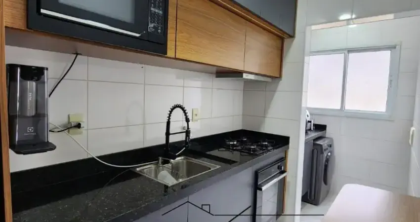 Imóvel aconchegante, arejado, com moveis planejados, pronto para morar! excelente localização.