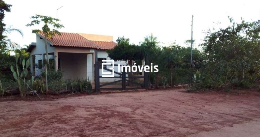 Casa a venda no Distrito de Anhandui