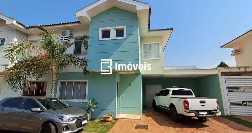 Sobrado em condomínio com 03 quartos sendo 01 suíte no jd. bela vista