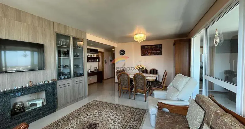 Apartamento semimobiliado, 03 dormitórios sendo 01 suíte, vaga dupla, na região mais valorizada da cidade de Novo Hamburgo - RS