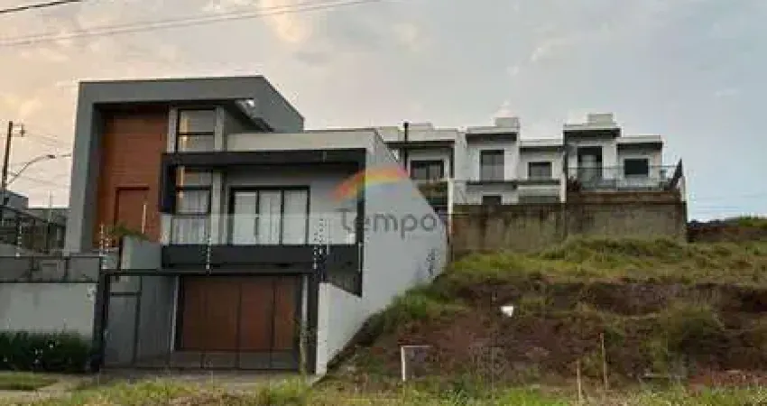 Terreno de 305 m² localizado no Quatro Colinas em Campo Bom.