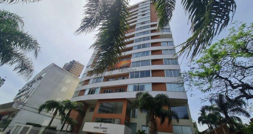 Amplo Apartamento na Avenida Maurício Cardoso, 3 suítes e 3 box