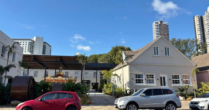 Casa comercial em espaço gastronômico no Hamburgo Velho em Novo Hamburgo/RS