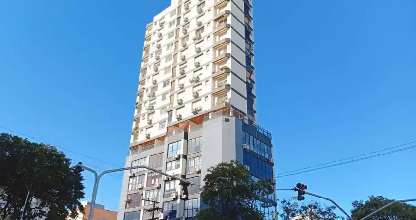 Apartamento 2 dormitorio no centro com elevador e sacada