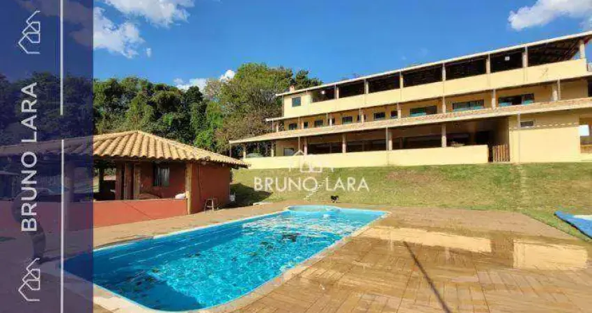 Casa com 5 quartos para alugar na Rua Serra Azul, 1, Varginha, Mateus Leme