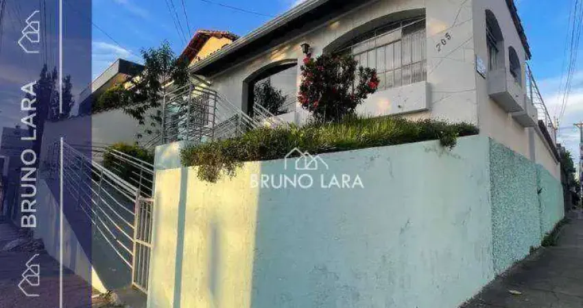 Casa comercial com 3 salas à venda na Avenida Governador Valadares, 705, Centro, Betim