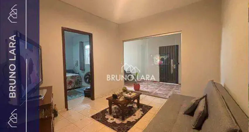 Casa com ponto comercial  à venda no bairro Jardim das Roseiras - Igarapé/MG.
