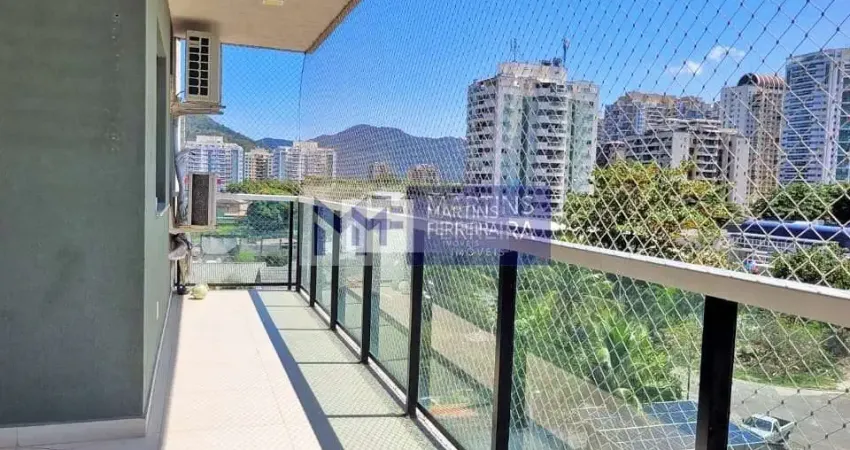 Magnífico apartamento à venda no Recreio dos Bandeirantes condomínio com infraestrutura .