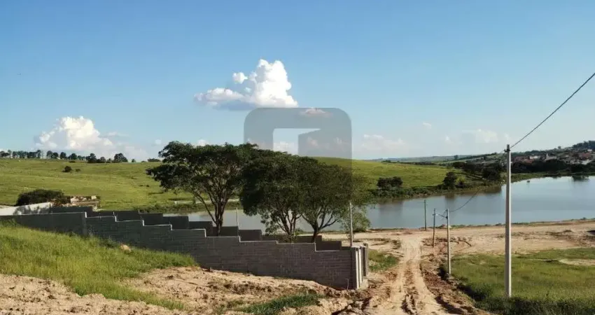Terreno em condomínio fechado à venda no Chácaras Luzitana, Hortolândia 