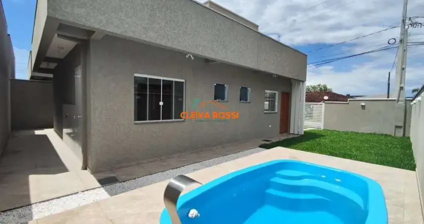 Casa Nova à Venda com Piscina 450 metros do mar Matinhos