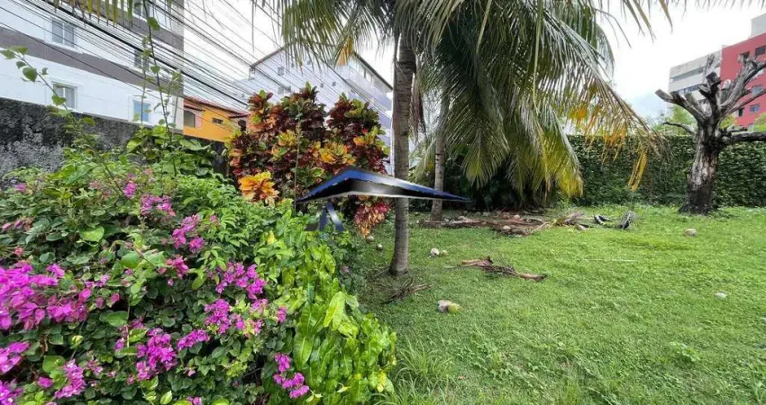 Casa com 5 quartos à venda no Piatã, Salvador 