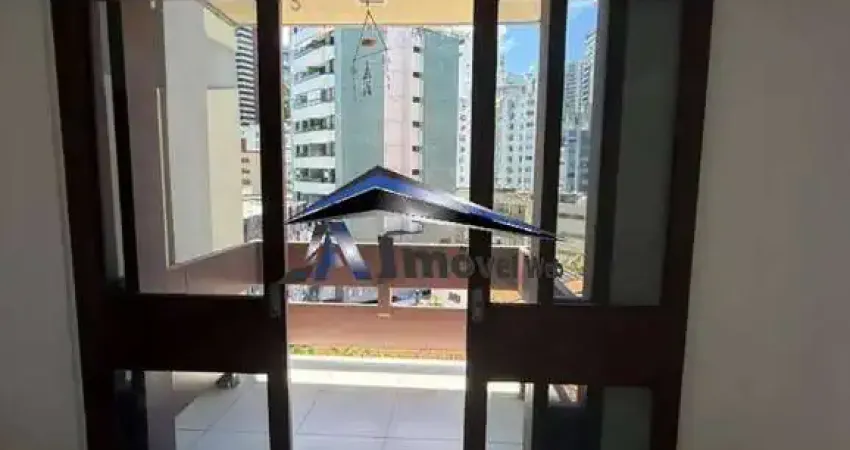 Apartamento 3 quartos 1 suite com dependência na Barra