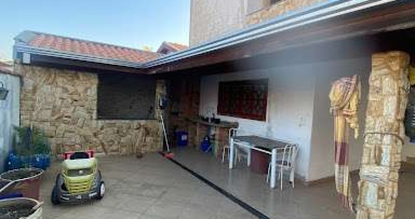 Casa com 3 dormitórios à venda, 206 m² por R$ 650.000,00 - Jardim Alvorada - Nova Odessa/SP