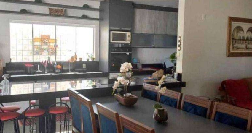 Casa com 3 dormitórios à venda, 350 m² por R$ 1.777.000,00 - Recanto da Fazenda - Nova Odessa/SP