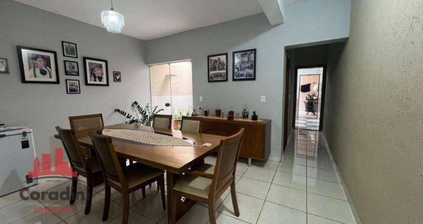 Casa com 3 dormitórios à venda, 249 m² por R$ 600.000 - Jardim Santo Antônio - Americana/SP