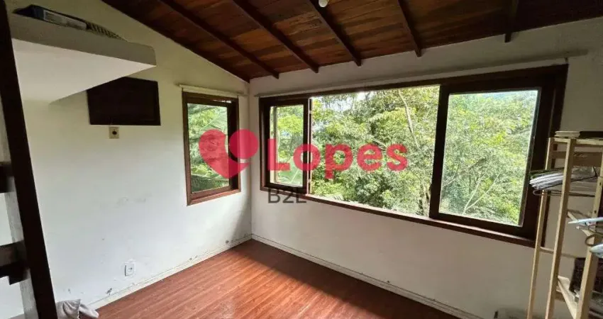 Casa dentro do Condominio Floresta Country Club em Jacarepagua