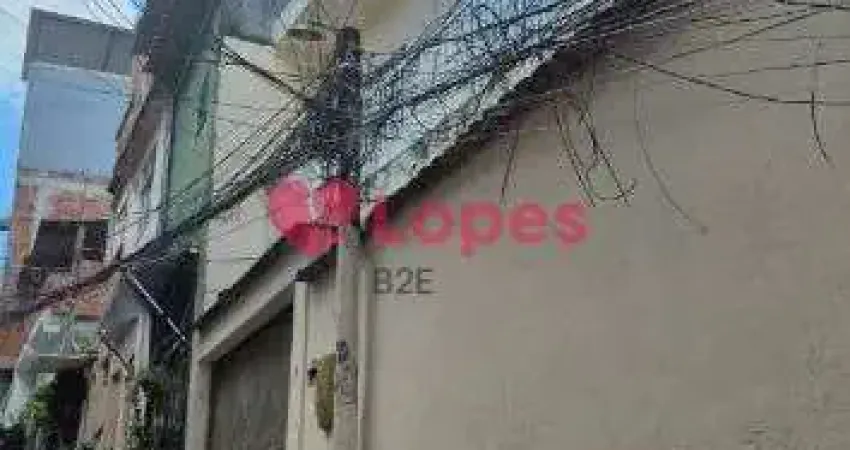 Imobiliaria lopes b2e vende casa de vila - 2 quartos - excelente localizacao pechincha - r$ 160.000,00