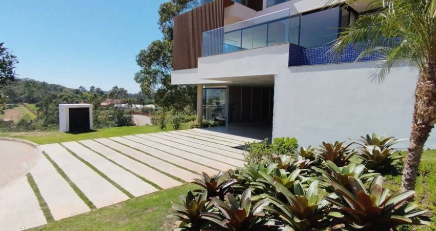 Casa em Condomíniode Alto Padrão com grande estilo no Residencial Vila da Mata em São Roque, SP