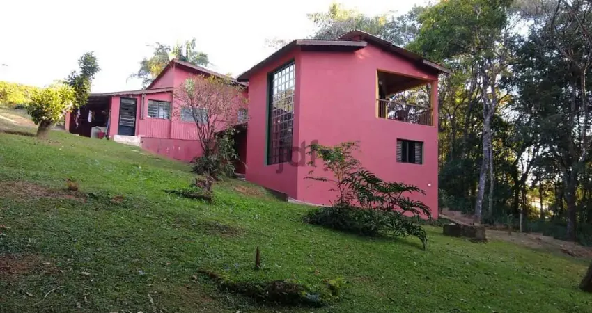 Chácara em Mairinque, Residencial Porta do Sol, ótima topografia, 4 dormitórios, piscina, laser para a família