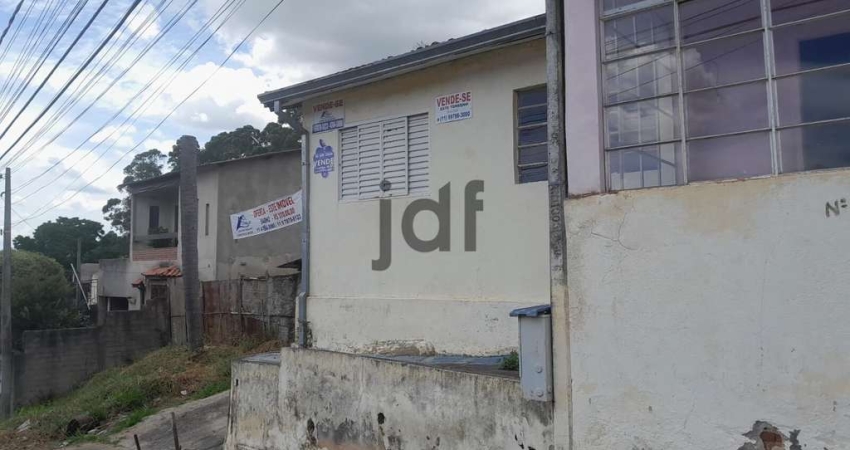 Casa em Marmeleiro, Mairinque/SP as margens da Rodovia!