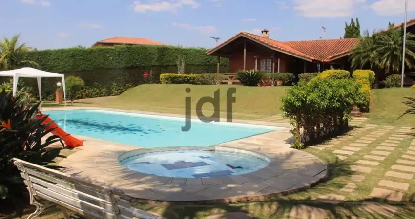 Chácara com 11.000 m2 em condominio