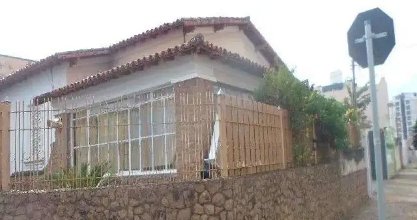 Casa com 2 quartos para alugar na Rua José Vilagelim Neto, 188, Taquaral, Campinas