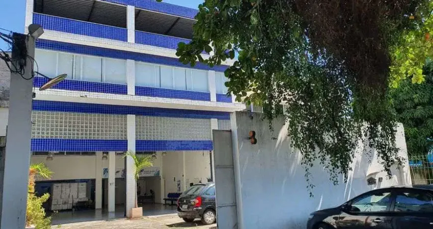 Barracão / Galpão / Depósito com 4 salas para alugar na Estrada de Jacarepaguá, 1, Anil, Rio de Janeiro