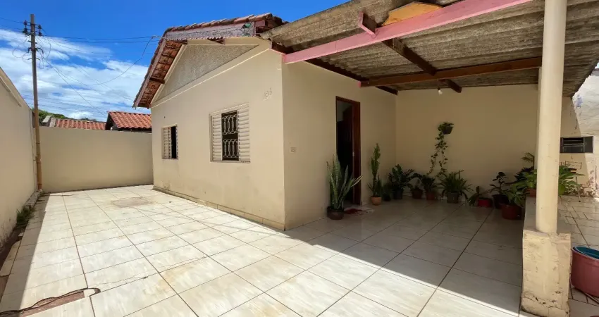 Casa 3 quartos em amplo terreno e próximo ao centro no santa inês