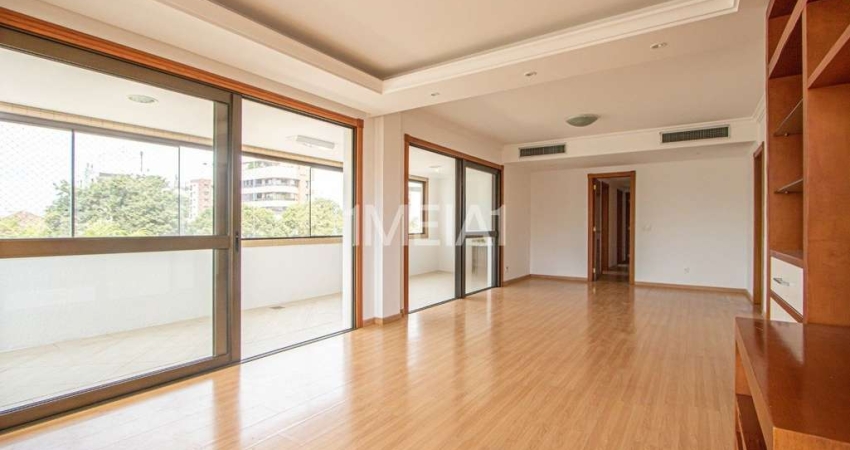 Apartamento com 3 quartos para alugar na Rua Professor Langendonck, 218, Petrópolis, Porto Alegre