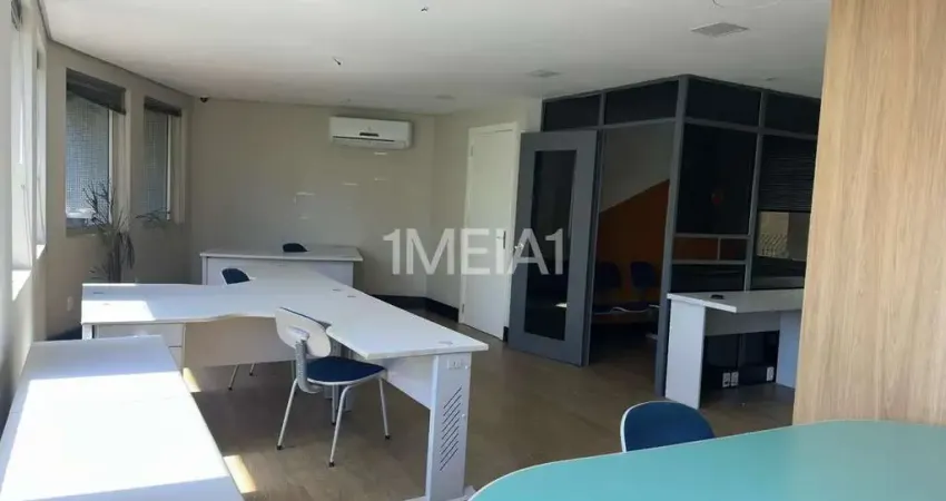 Sala comercial para alugar na Avenida Ijuí, 86, Petrópolis, Porto Alegre