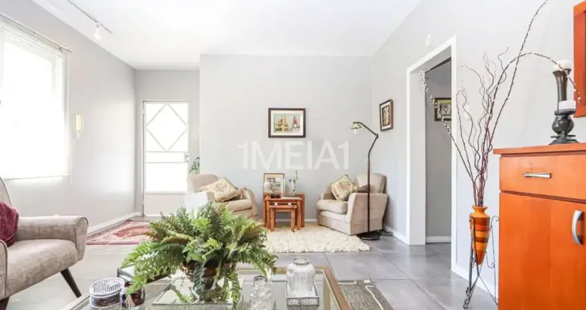 Casa com 3 quartos para alugar na Rua General Nestor Silva Soares, 198, Três Figueiras, Porto Alegre