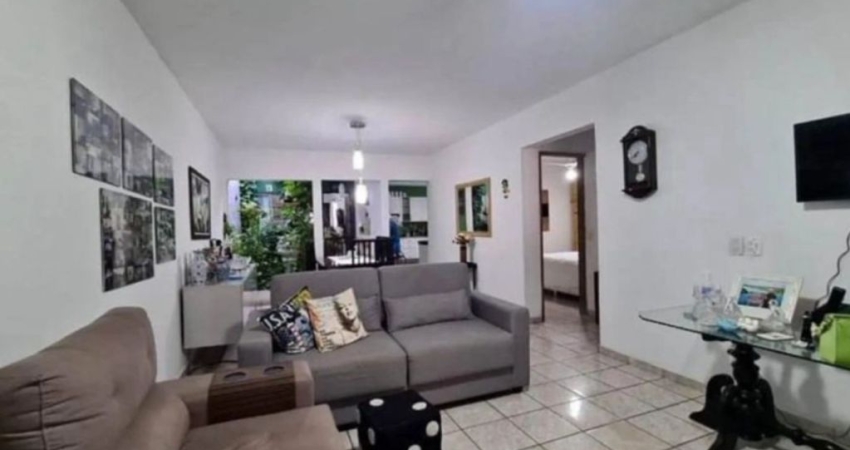 Linda casa no bairro Nazaré
