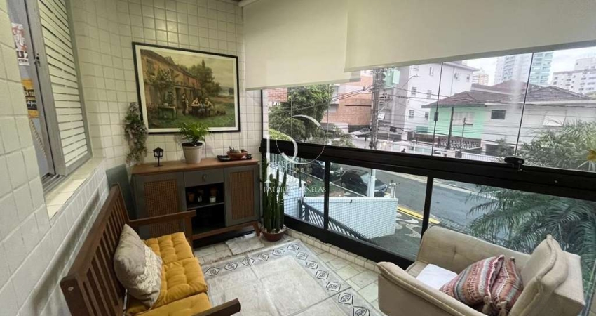 Imóvel de alto padrão à venda em Santos-SP: Apartamento de 3 quartos, 1 suíte, 1 sala, 3 banheiros, 1 vaga e 147 m² no Gonzaga.