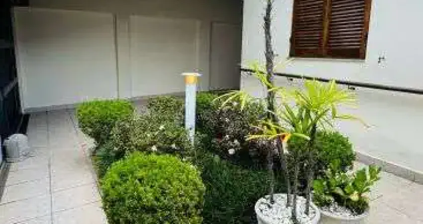 Casa Térrea Reformada com Fino Acabamento na região da cidade dutra.