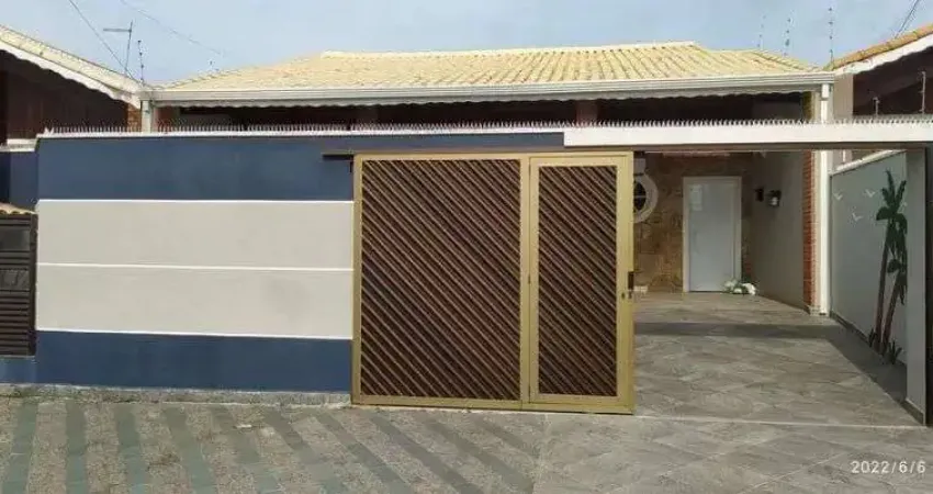 bela casa térrea localizada em uma área nobre no Bairro Oásis em Peruíbe