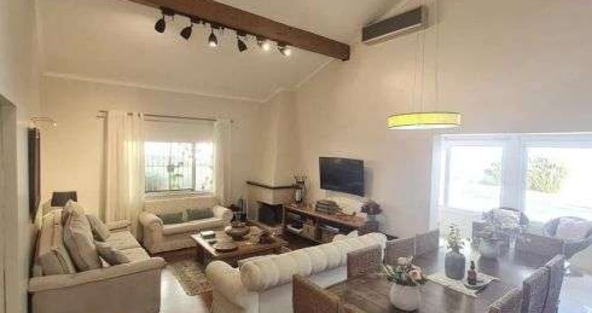 Casa térrea Bolsão de Interlagos, em uma das melhores ruas da região.