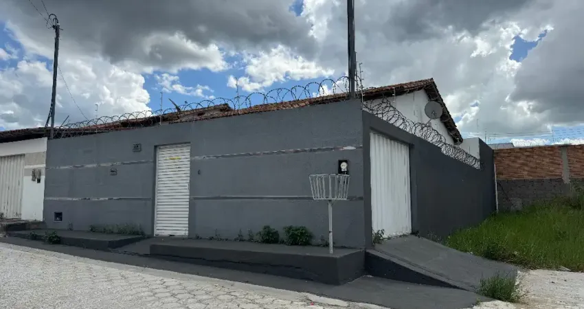 Casa com 3 quartos à venda na Pesque e pague, 170, Jardim Beira Rio, Teixeira de Freitas