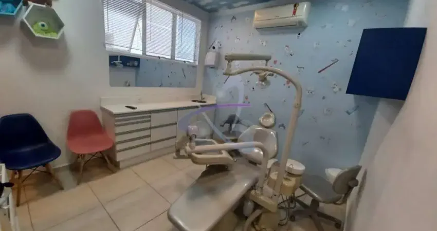 Consultório Odonto com 2 salas de atendimento completas
