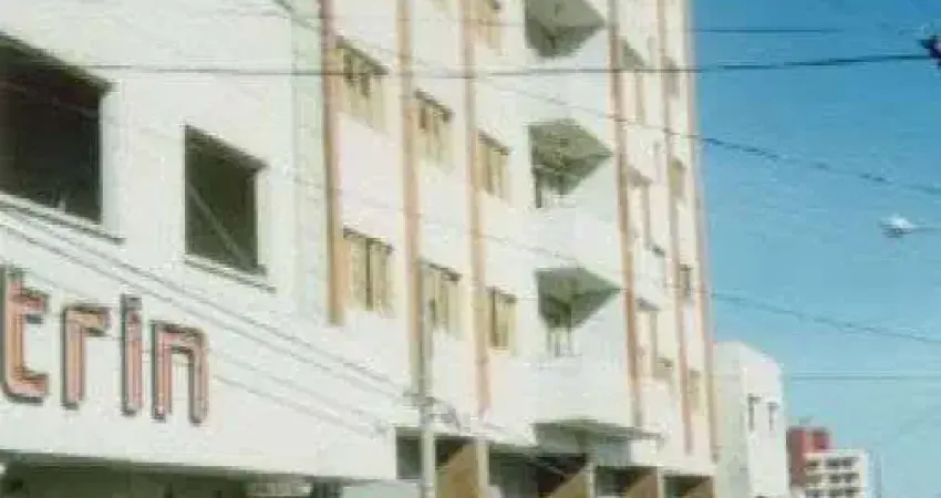 Apartamento Portela de Sacavem Condomínio Edifício -  Marília