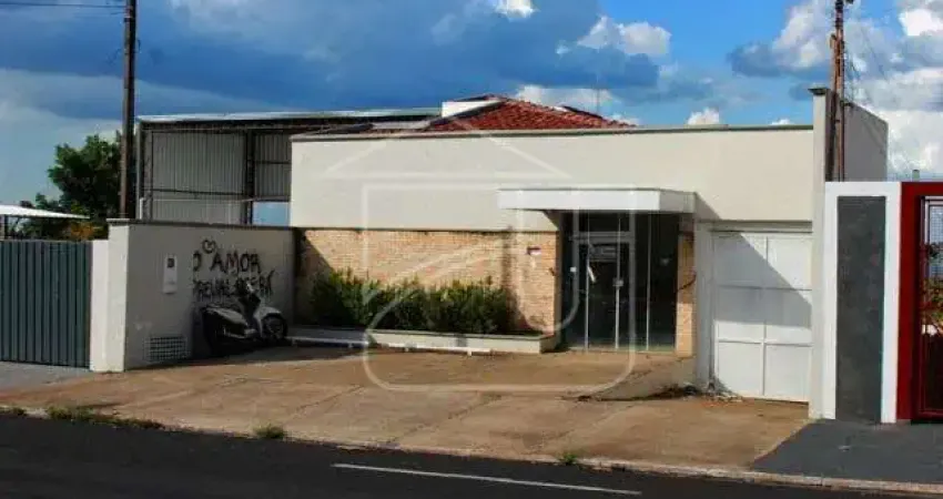 Casa comercial à venda no Palmital, Marília