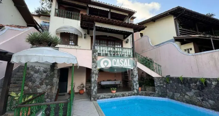 Casa com 04 Quartos à Venda em - Camboinhas- Niterói/RJ.