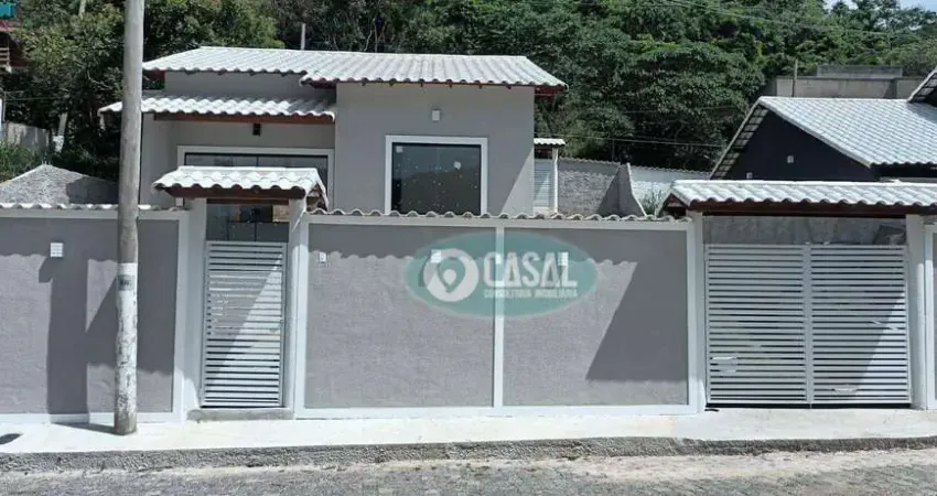 Casa em Condomínio com 02 Quartos em Várzea das Moças.