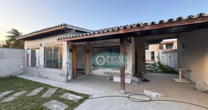 Casa Linear com 03 Suítes, Piscina e Churrasqueira! Localizada no Melhor Ponto do Maravista.