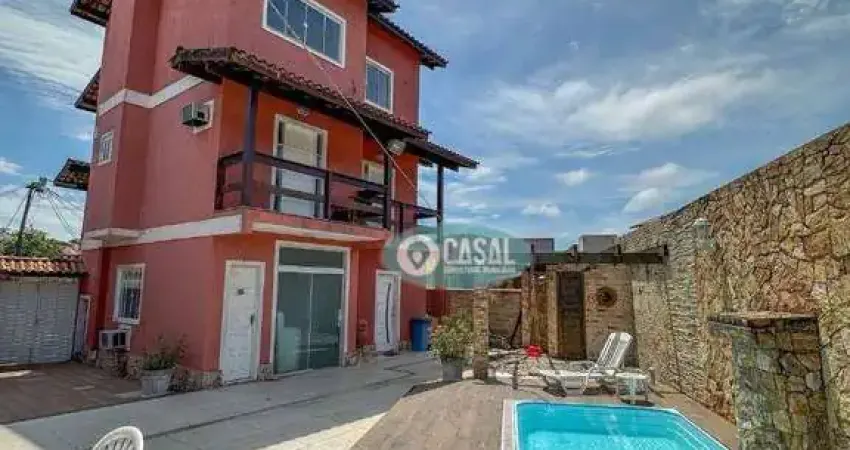 Casa em condominio com 04 quartos, piscina e churrasqueira em várzea das moças - niterói/rj.