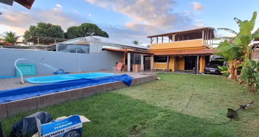 Oportunidade imperdível em São Pedro da Aldeia - VENDO CASA MARAVILHOSA - R$350 mil - COM RGI, apta para financiamento bancário - BAIRRO: BALNEÁRIO.