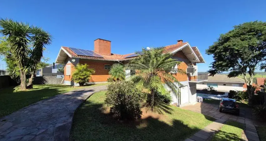 Vista deslumbrante em casa com dois terrenos no Bairro Petrópolis NH