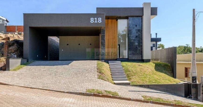 Casa Nova e Plana com 03 Dormitórios, no Jardim Panorâmico, Ivoti!